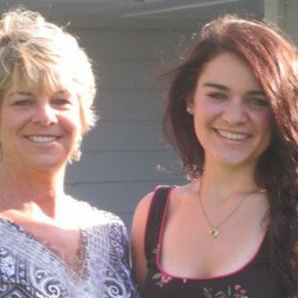 Meet your Posher, Laurie